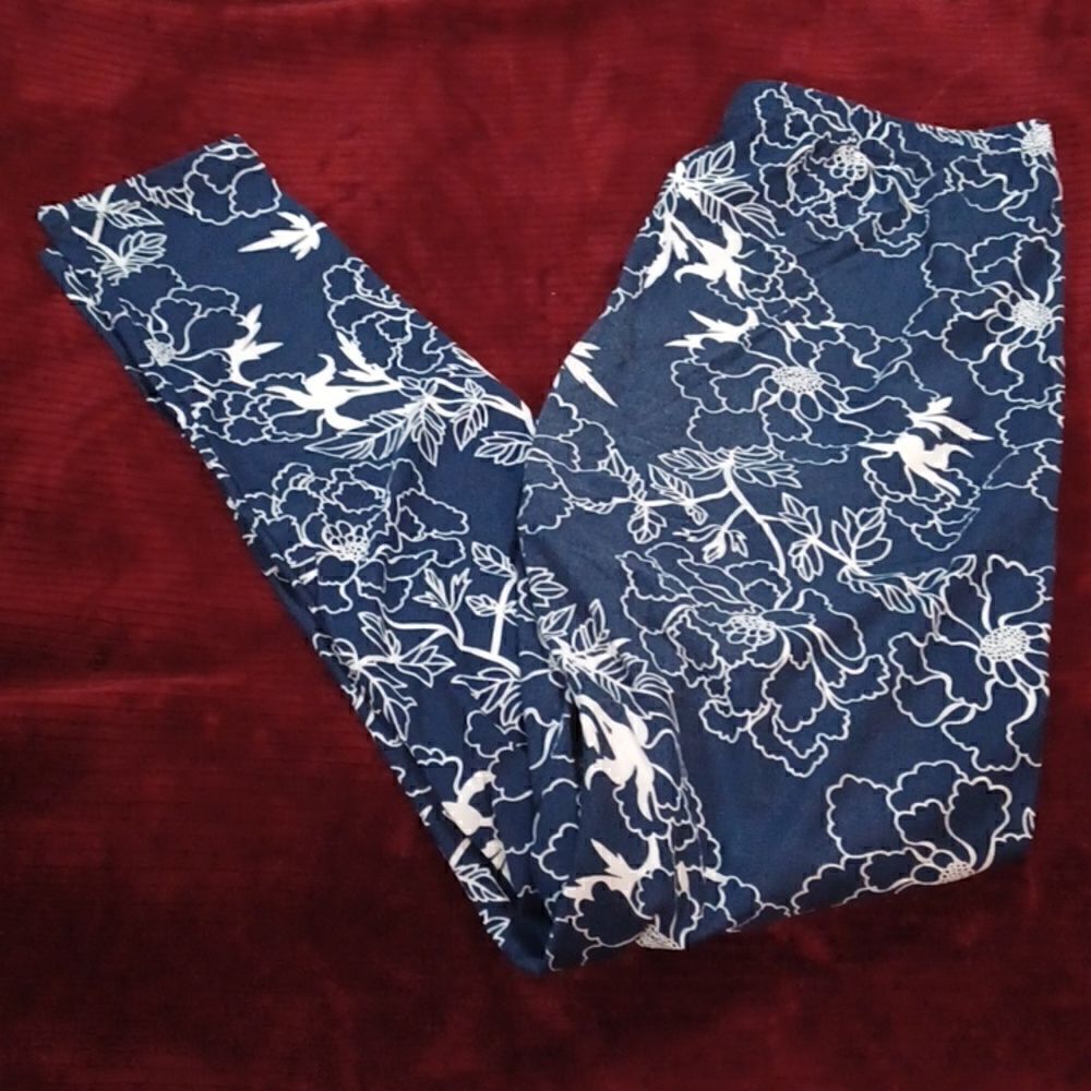 Blue/White Flowered leggings - Picture 3 of 3
